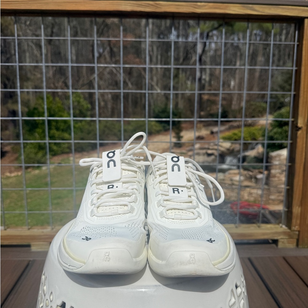 On Running ROGER - Picture 2 of 10